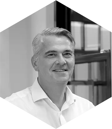 https://26209430.fs1.hubspotusercontent-eu1.net/hubfs/26209430/Mark_Johnston.webp